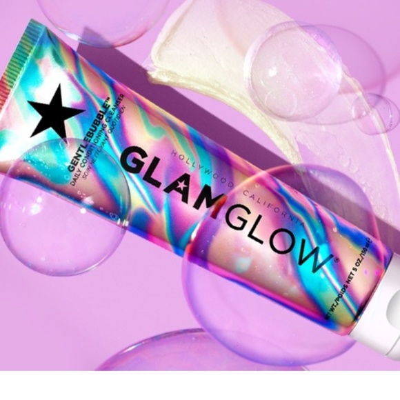 Glamglow Gentle Bubble Cleanser - Picture 4 of 6